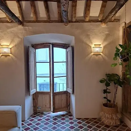 Love Nest - Heart Of Old Town Holiday home