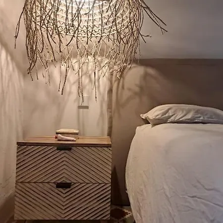 Love Nest - Heart Of Old Town